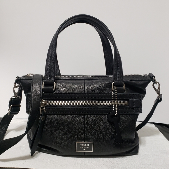 Fossil Handbags - 🔥HP🔥Fossil 1954 Dawson Black Leather Satchel EUC